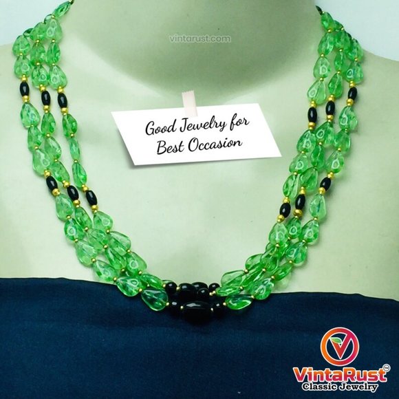 Green Multilayers Beaded NecklaceGreen Glass Stones Beaded Necklace - Picture 2 of 10